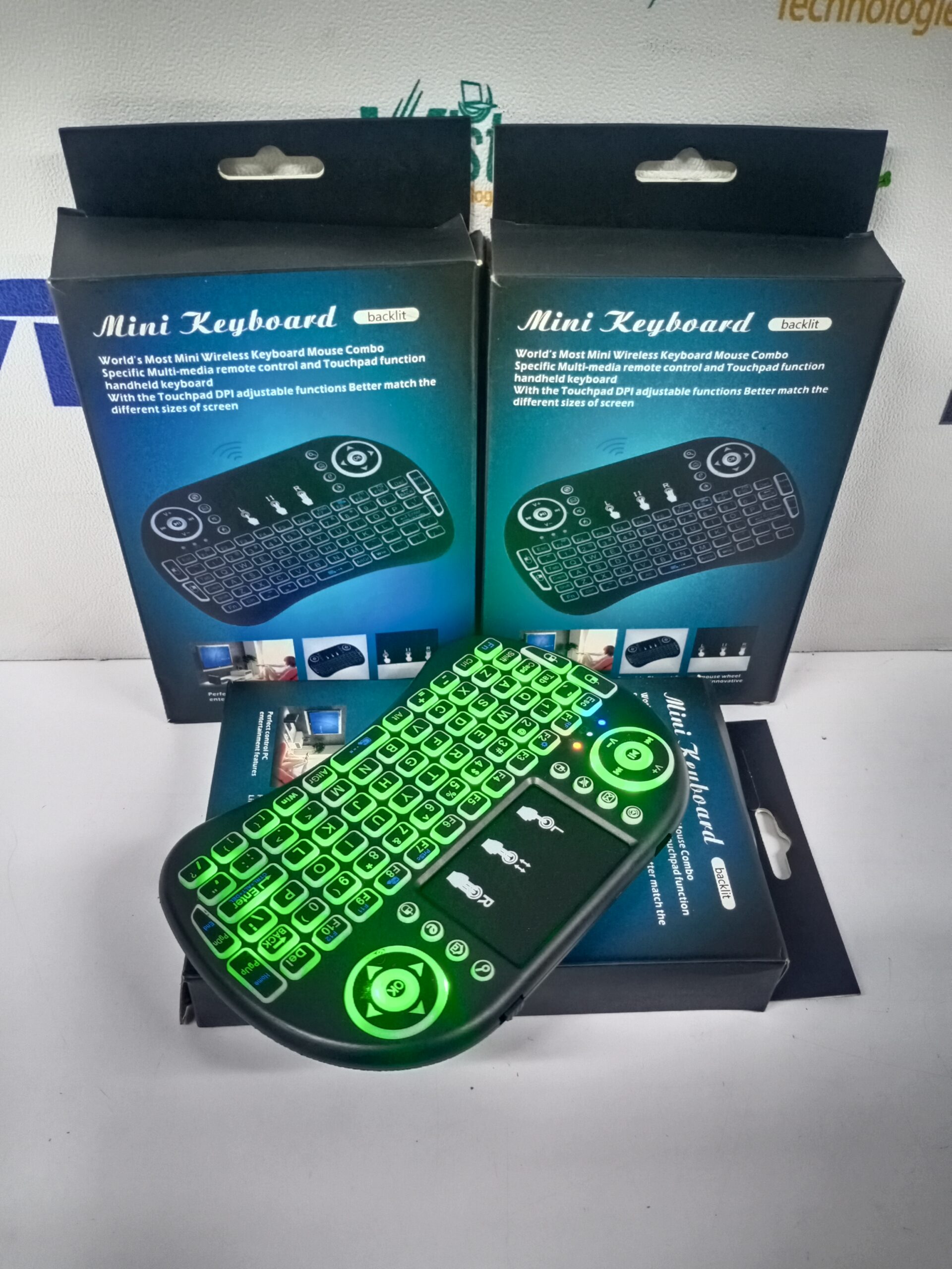 Wireless Mini Keyboard With Touch Pad and backlight 2.4 G