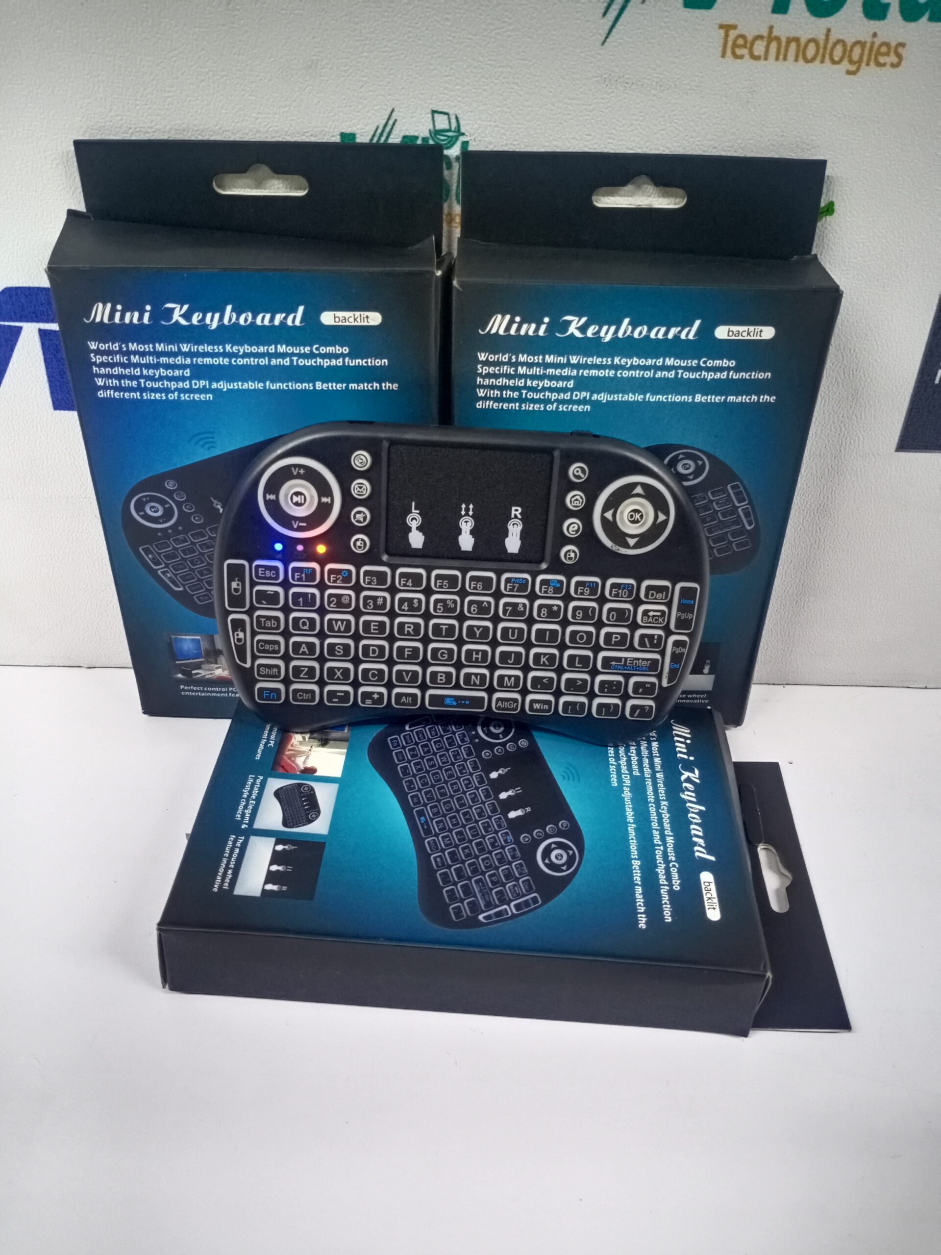 Wireless Mini Keyboard With Touch Pad and backlight 2.4 G product image 4