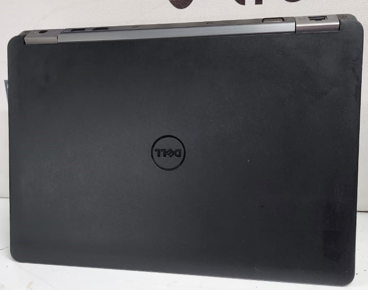 Dell Latitude E5270 Core i5 6th Gen 8GB RAM 256GB SSD 12.5 Inches product image 3