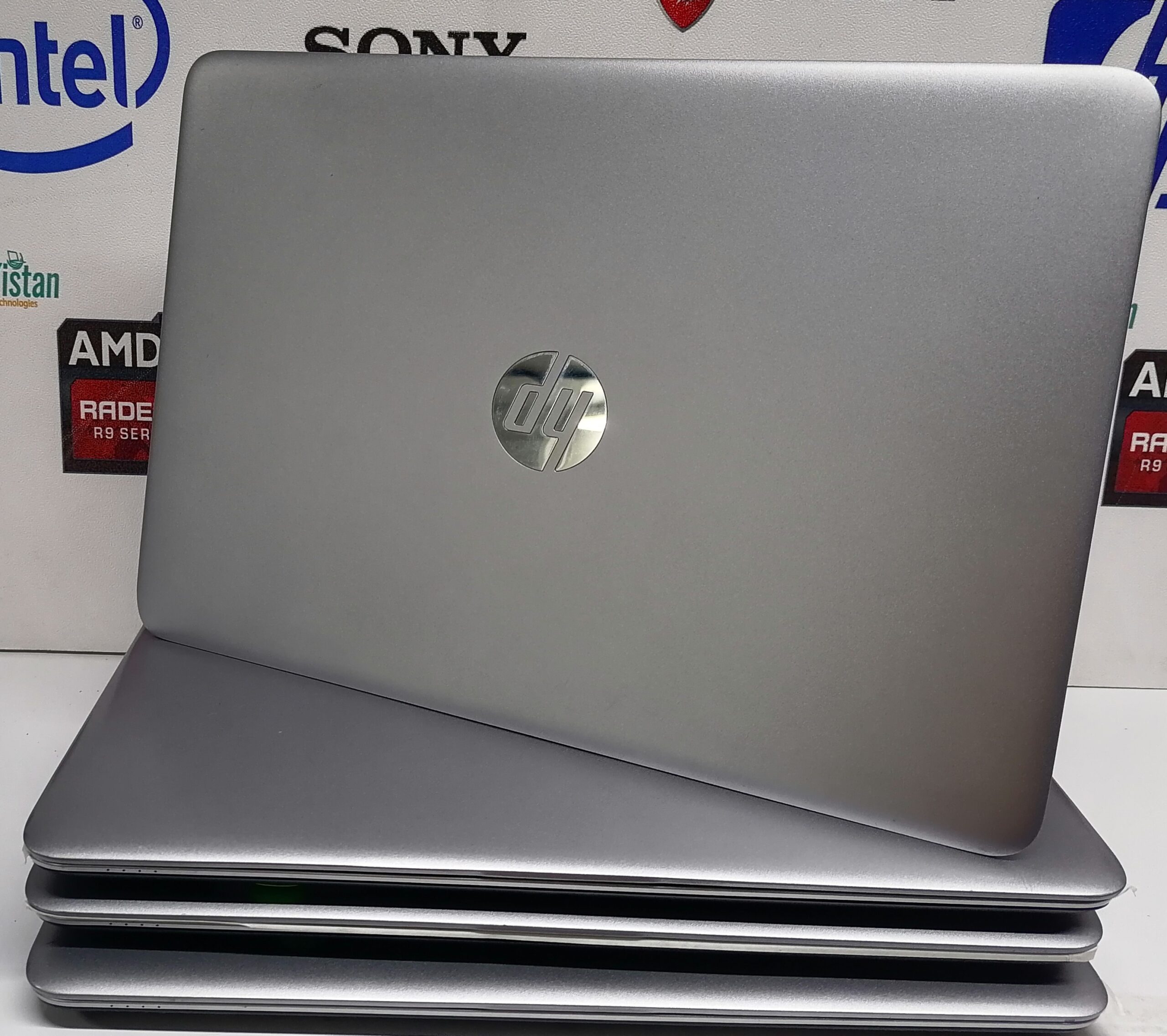 Hp Elitebook 840 G3 Core i5 6th Gen 8GB RAM 256GB SSD 14 Inches FHD Display product image 2